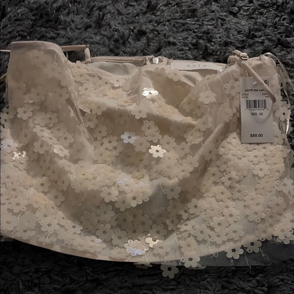 ASTR the label Floral Sequin Top in Light Cream NWT